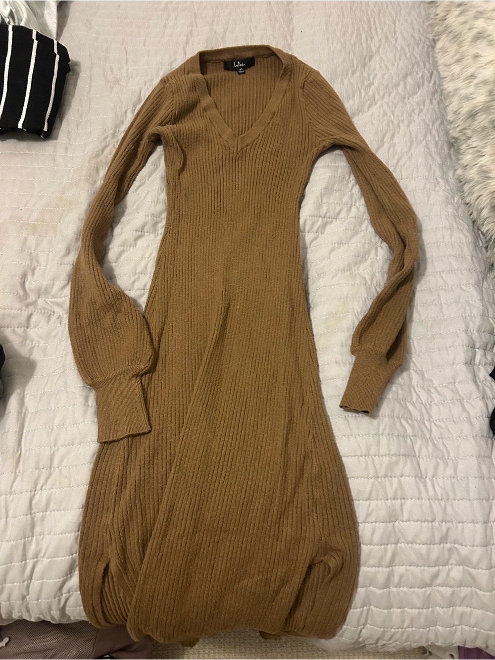 Lulu's Camel Ribbed V-Neck Balloon Sleeve Maxi Dress